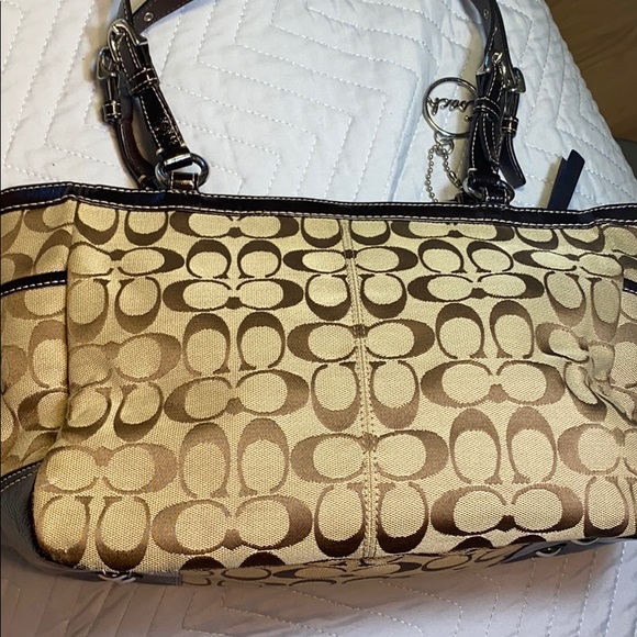 WHAT A FIND!! Coach brown canvas handbag!! - Picture 7 of 16